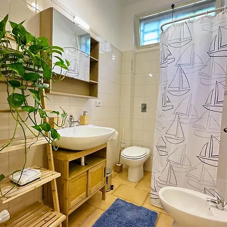Πανσιόν Edera House 3*